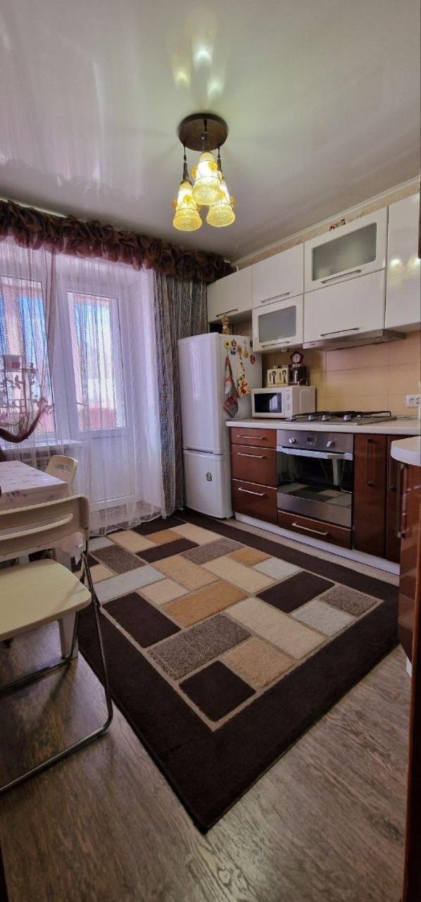 Апартаменты На Советской 39 Petropavlovsk Buitenkant foto