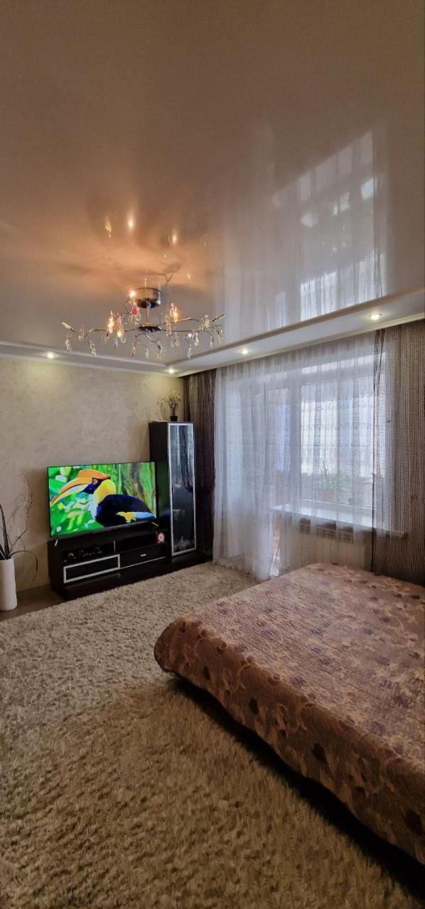 Апартаменты На Советской 39 Petropavlovsk Buitenkant foto