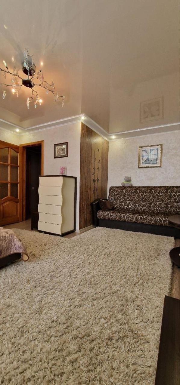 Апартаменты На Советской 39 Petropavlovsk Buitenkant foto